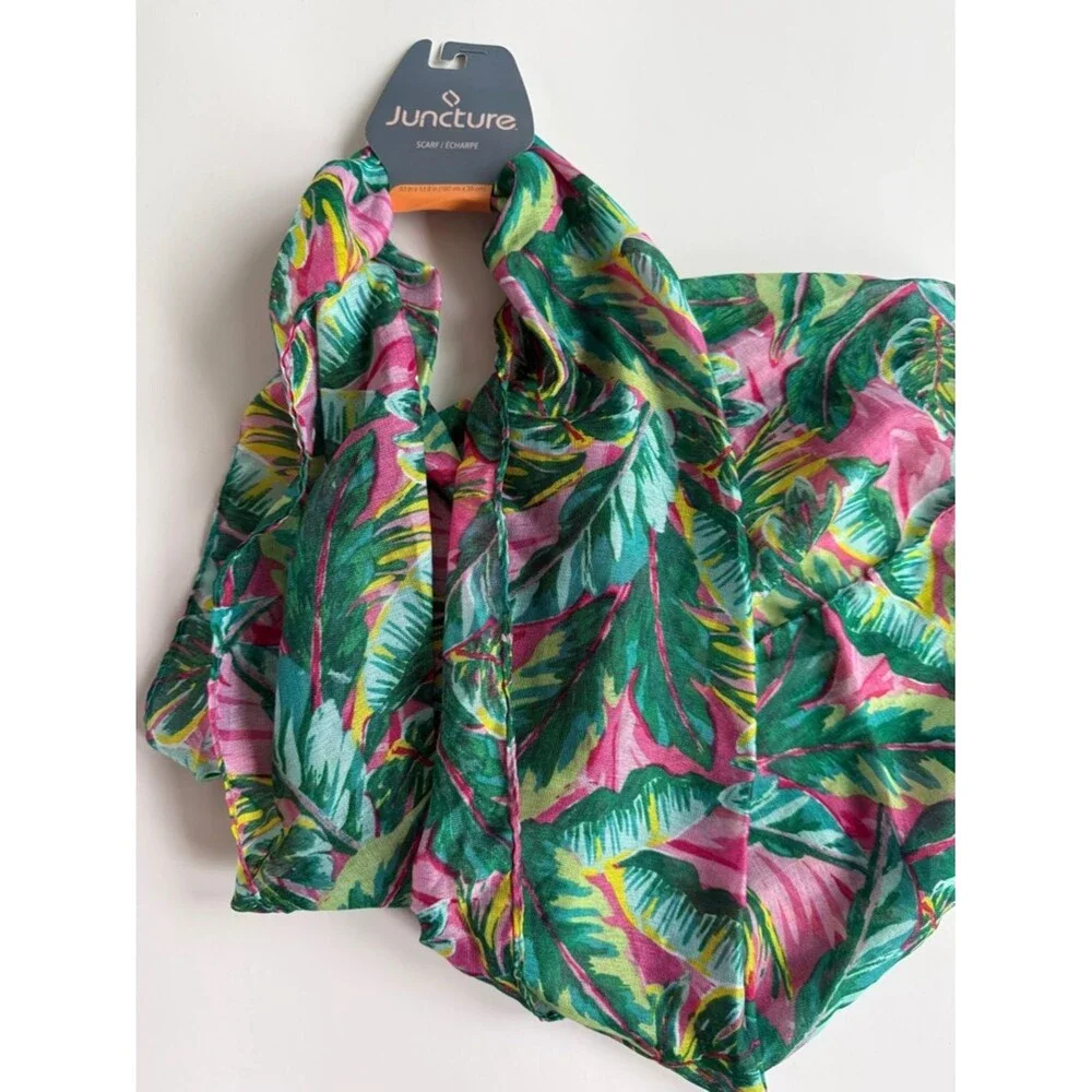 NWT TROPICAL BEACHY PALM SCARF PINK GREEN RECTANGULAR